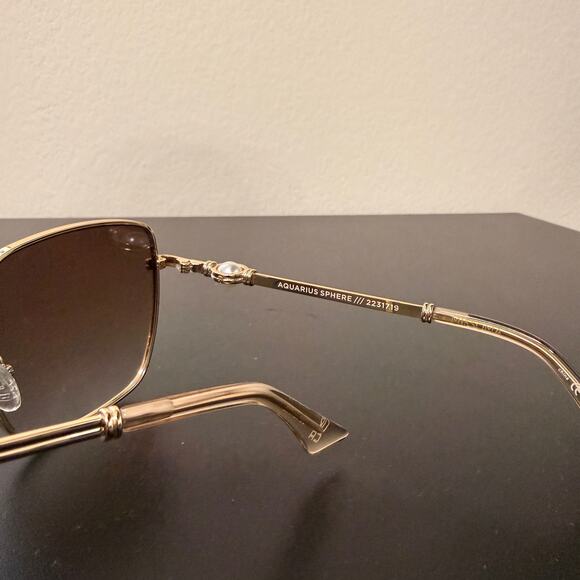 Le Specs - Missoma x Le Specs Aquarius Sphere Bright Gold Blush